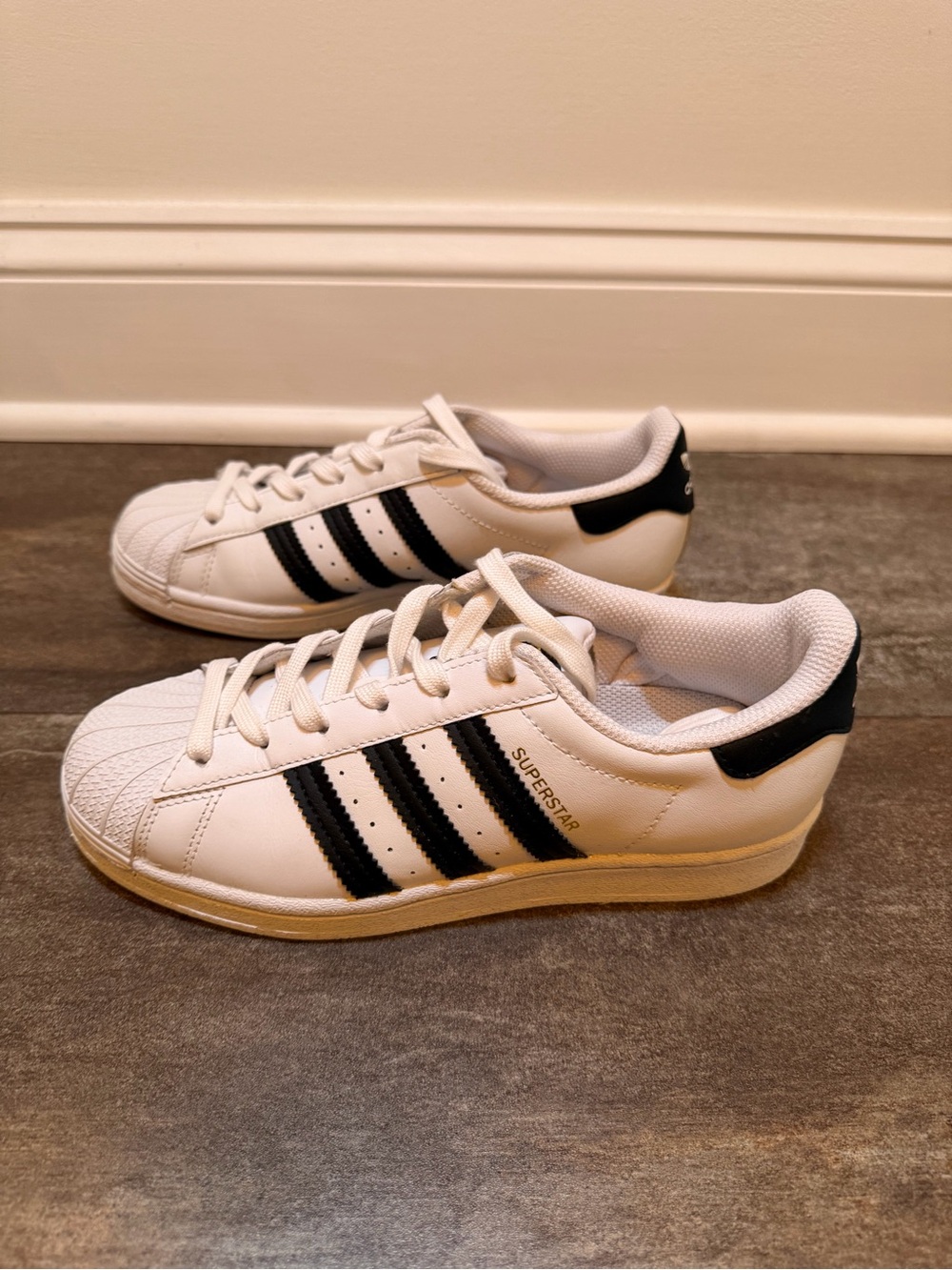 Adidas Superstar Sneakers